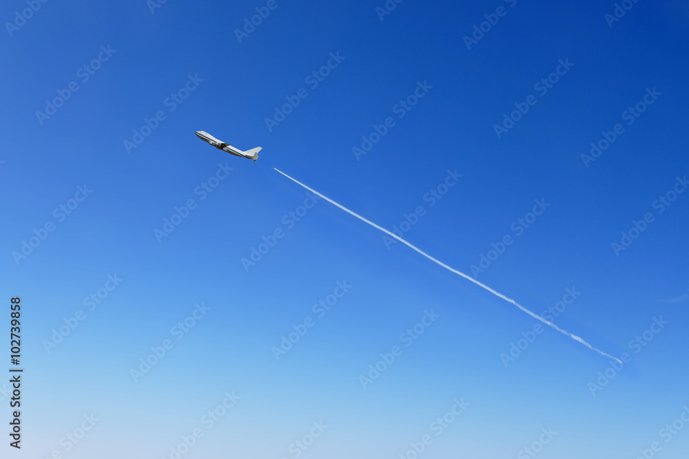 Airplane flying up Airplane flying up
