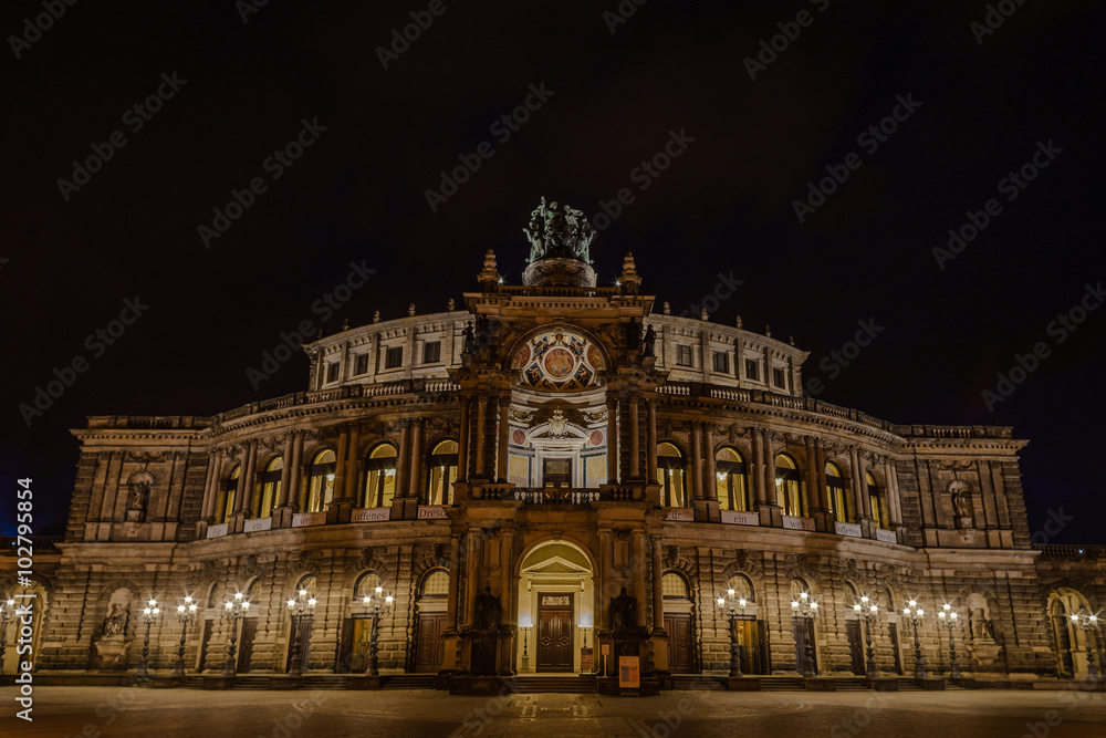 Fototapeta premium Semper opera by night