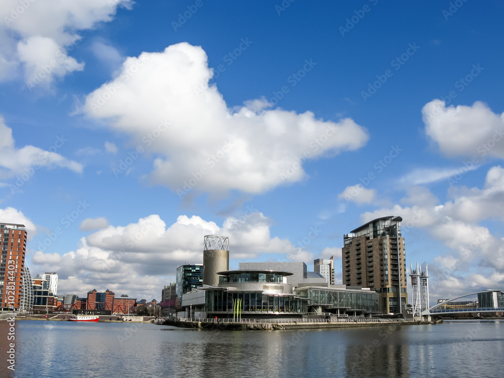 Manchester Ship Canal and The Lowry Theatre and Arts Centre, The Quays, Salford, Manchester, England, UK
