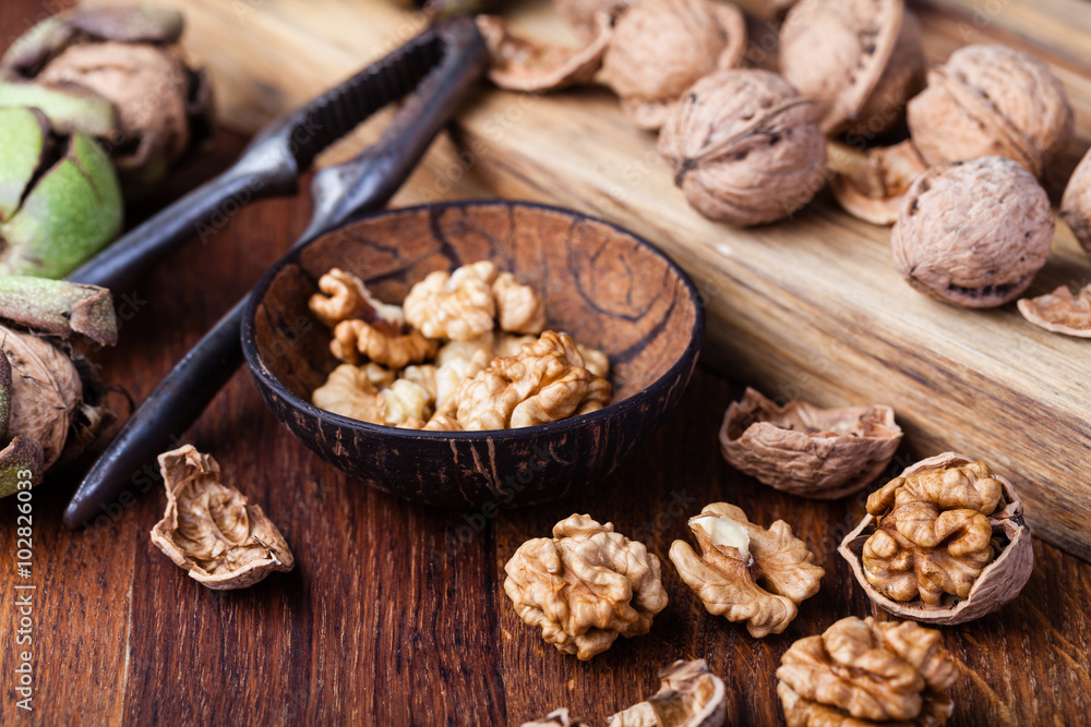 walnuts walnuts