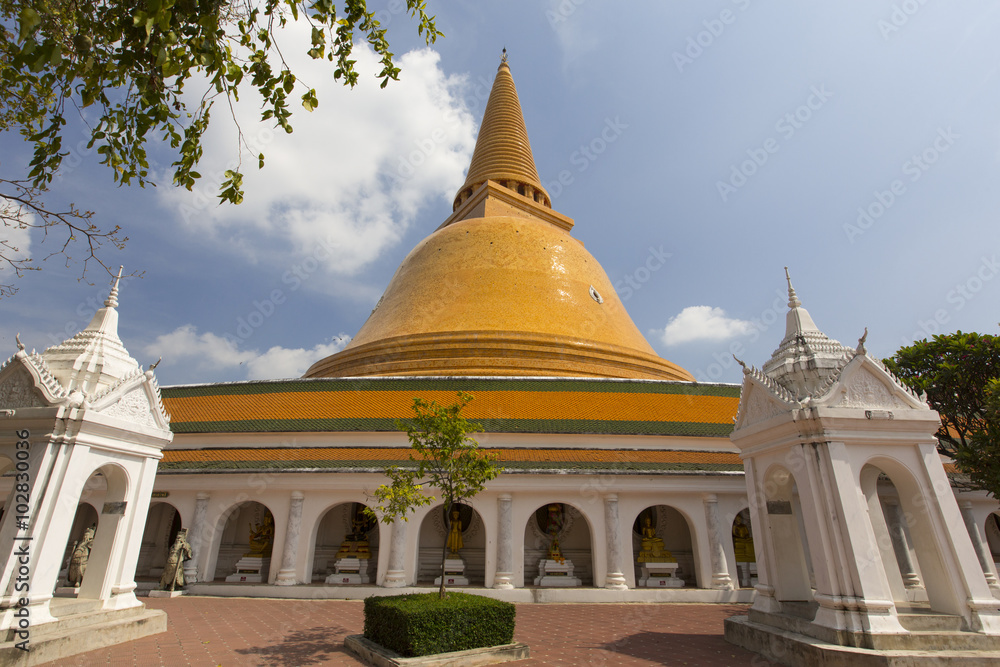 タイ国ナコーンパトムの仏塔プラ・パトム・チェディ タイ国ナコーンパトムの仏塔プラ・パトム・チェディ