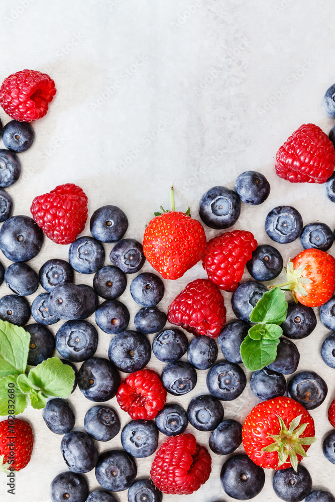 fresh berries fresh berries