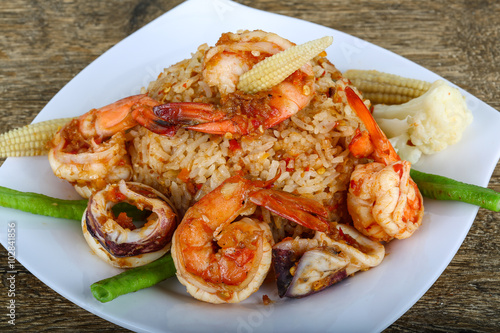 Fried rice with seafood