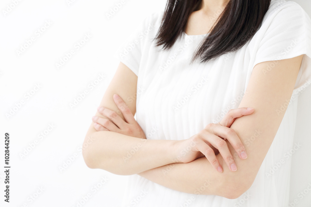 悩む女性 悩む女性