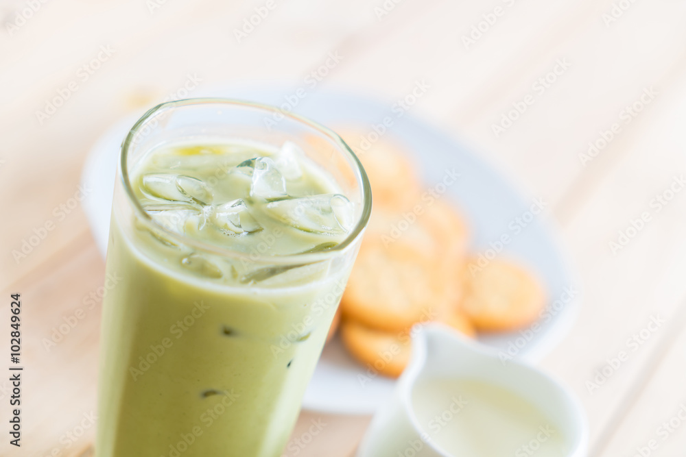 iced matcha latte iced matcha latte
