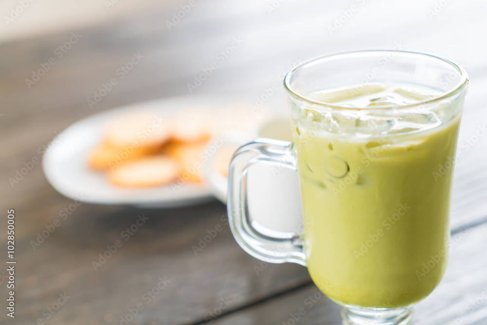iced matcha latte iced matcha latte