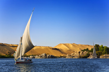 Fototapete Ägypten Ägypten. Der Nil bei Assuan. Feluke-Kreuzfahrt  © WitR
