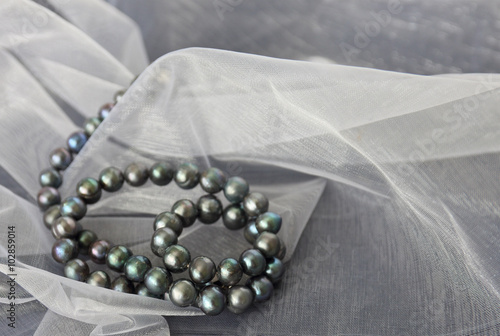 necklace black pearl
