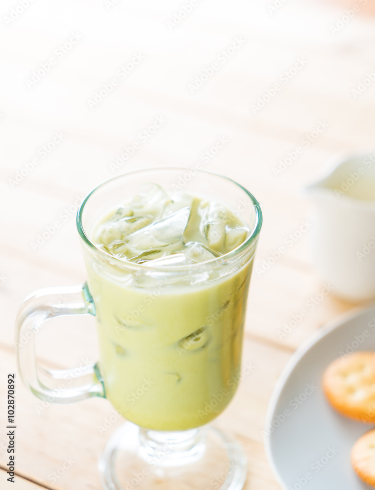 iced matcha latte iced matcha latte