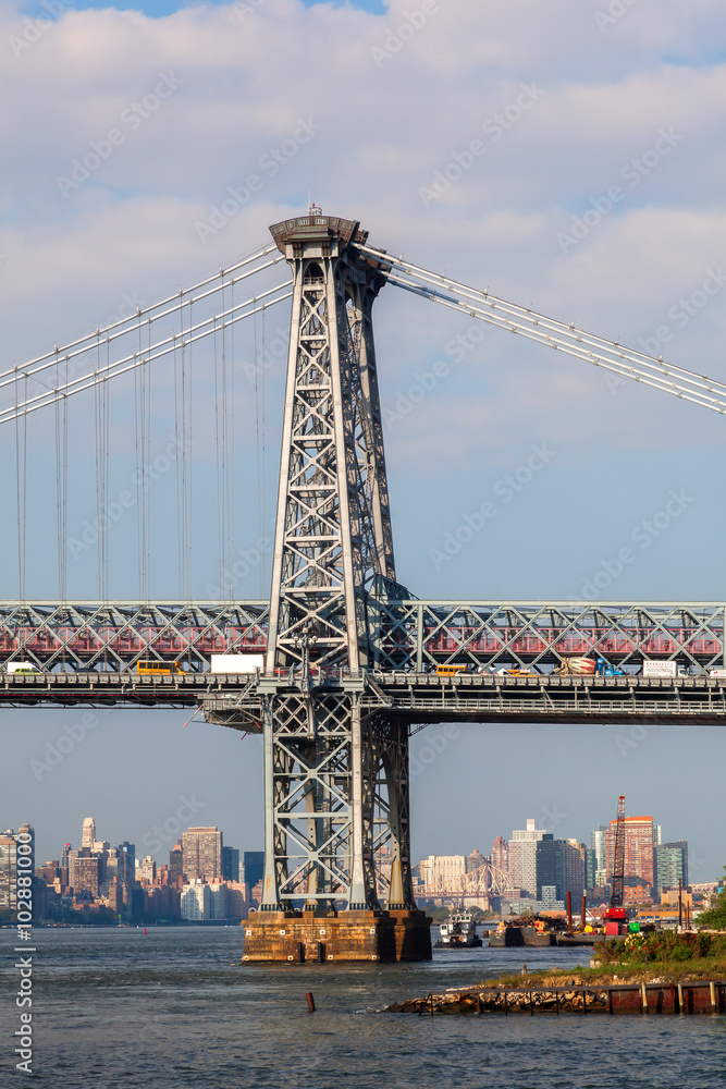 Naklejka premium Manhattan Bridge in New York City