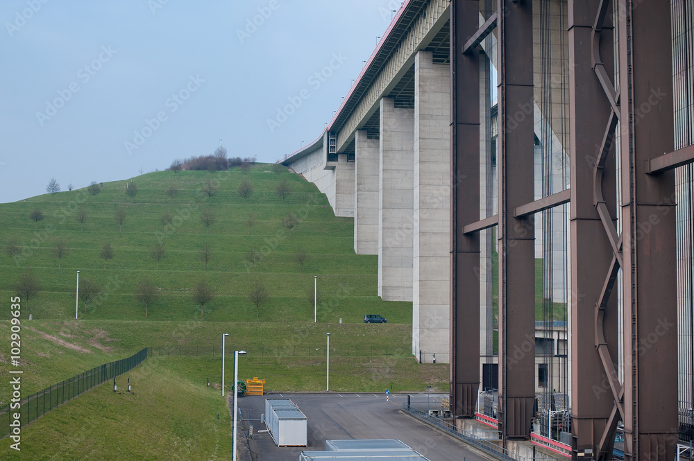 Strepy-Thieu boat lift