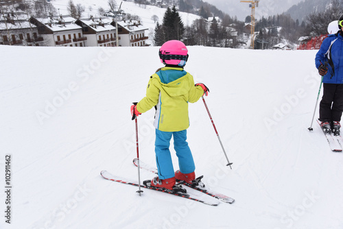 sci snowboard sciare pista da sci inverno seggiovia funivia sport invernali divertimento sulla neve