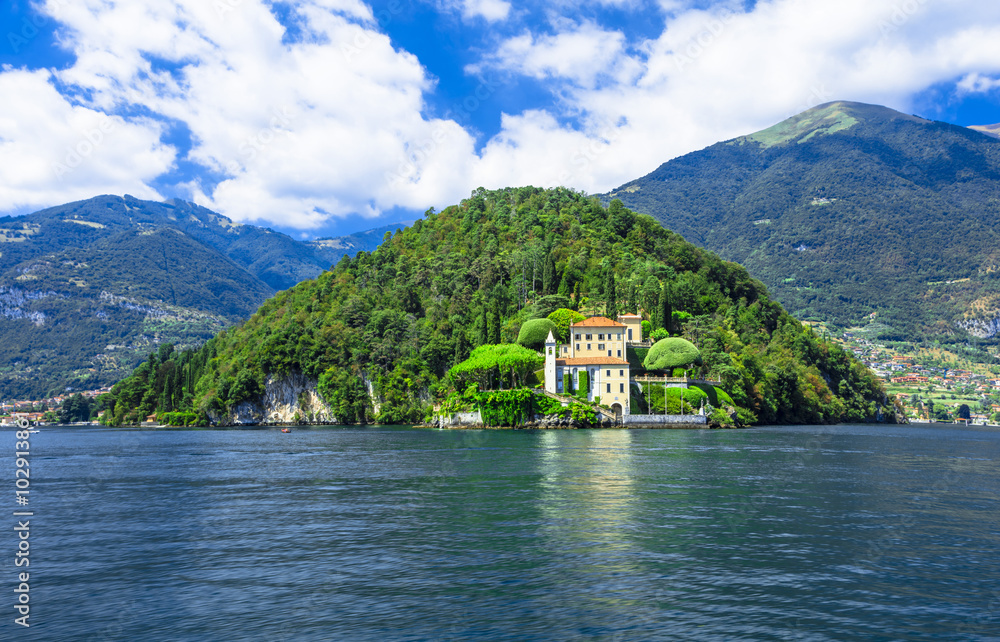 beautiful  Lago di Como, villa del Balbianello