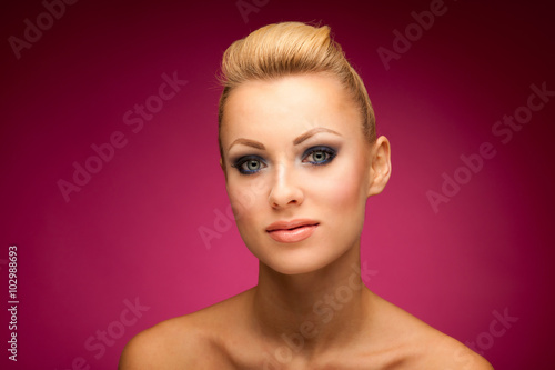 Gorgeous woman portrait with perfect makeup, smokey eyes, full l