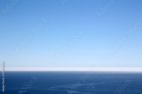  Beautiful blue sea horizon