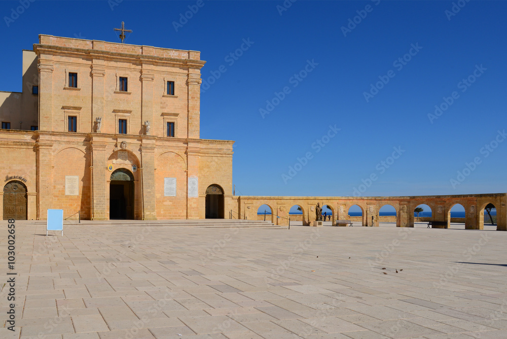 Basilica di Santa Maria de Finibus Terrae (1720) in Santa Maria di Leuca, Apulien / Süditalien