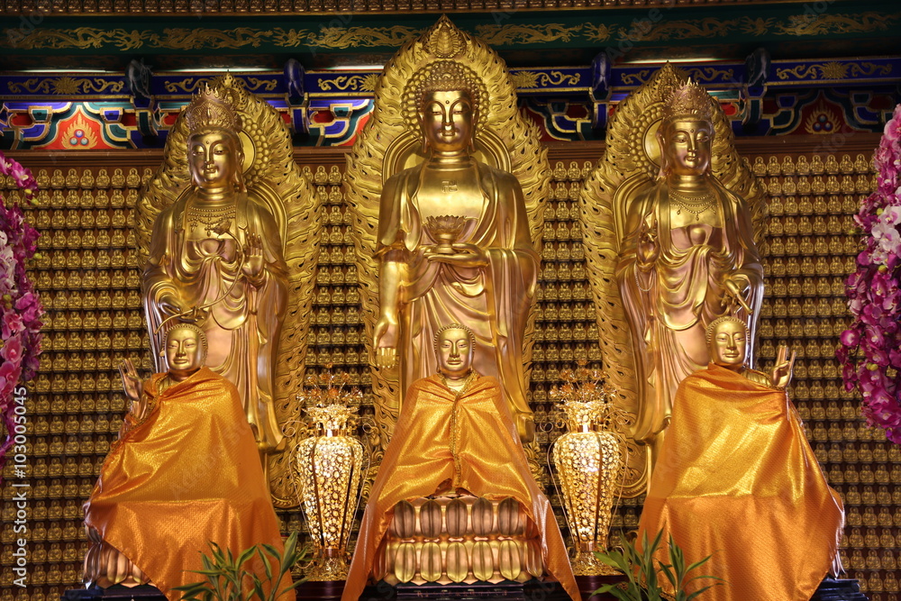 Fototapeta premium Golden's buddha at temple in thailand.