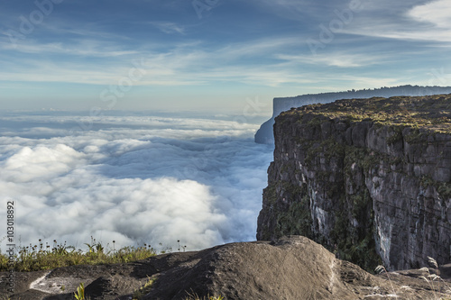 View from the Roraima tepui on Kukenan tepui at the mist - Venez photo