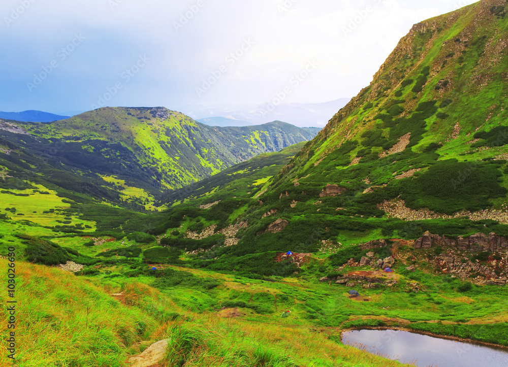 Fototapeta premium Beautiful mountain lake landscape.