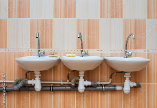 Wash basin in the toilet