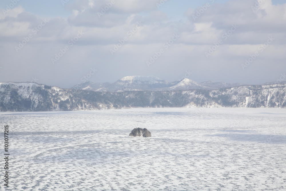 Lake Masyu in winter.