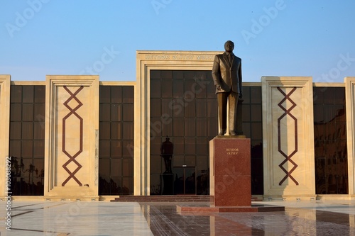 Photos Heydar Aliyev Centre in Lokbatan, Azerbaijan