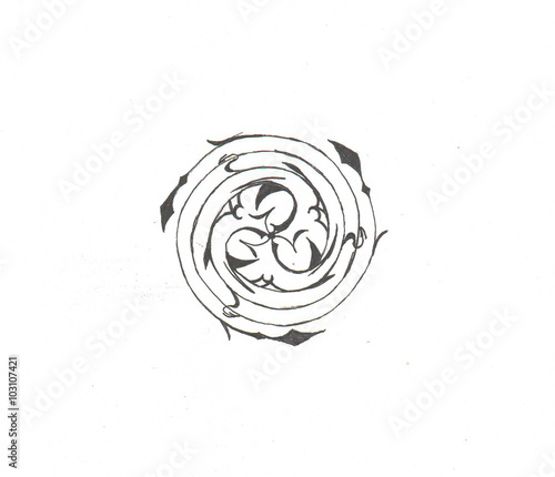 round celtic design triskelion