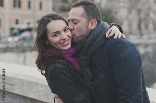 Photography Couple in love walking in Rome