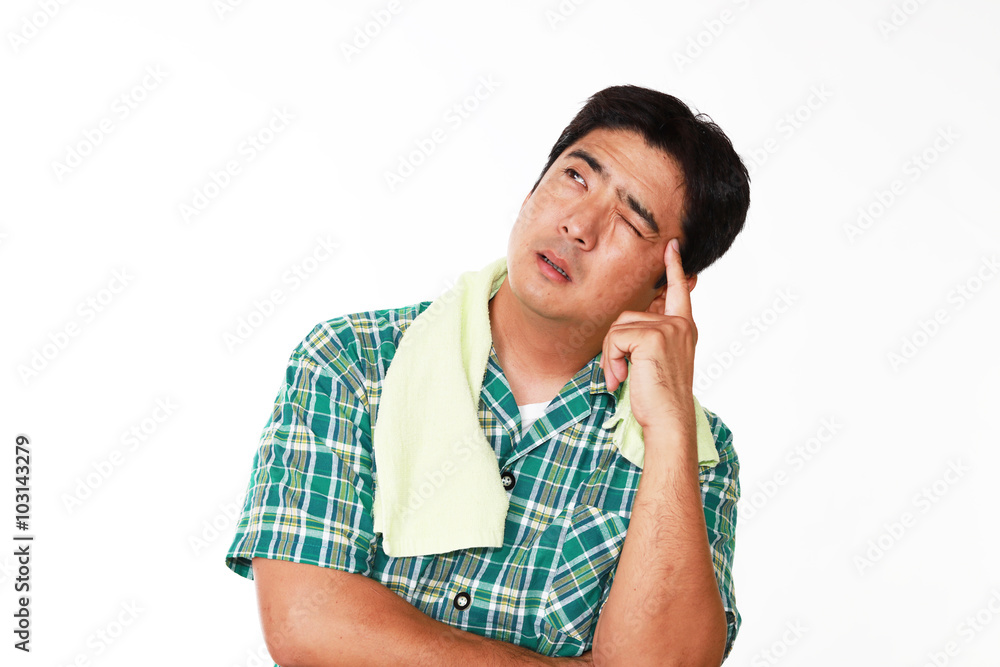 頭痛を訴える男性