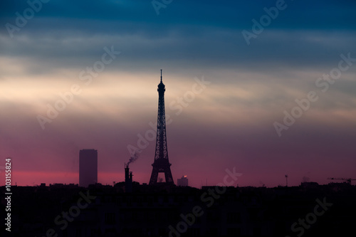 tour eiffel paris france drapeau bleu blanc rouge capitale ciel