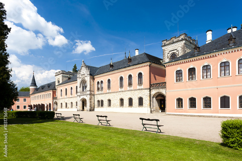 Fototapeta Naklejka Na Ścianę i Meble -  Palace Sychrov, Czech Republic