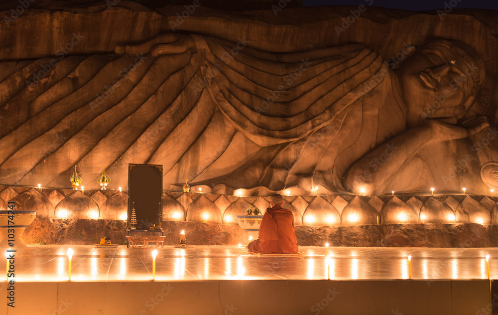 Obraz premium Faith of buddhsit Monk medition