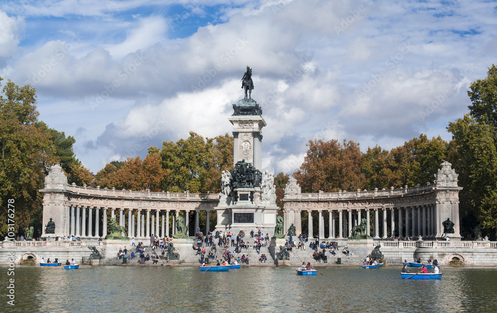 Madrid,monumento Alfonso XII
