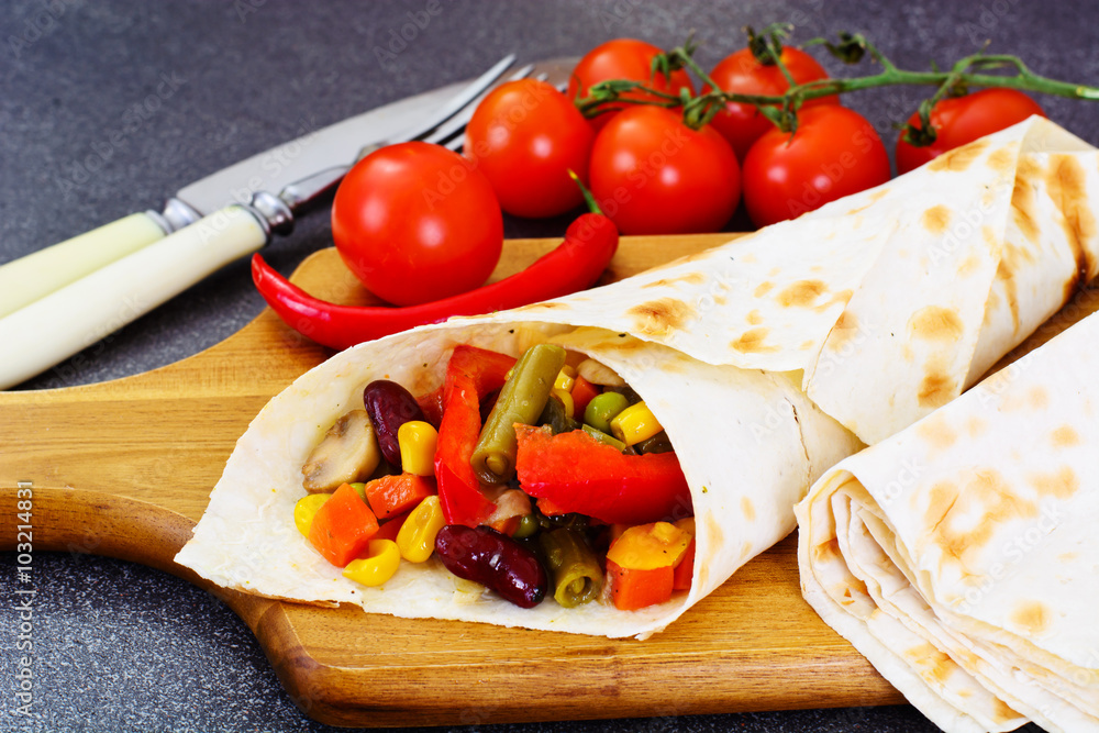 Shawarma Lavash with Chicken and Vegetables Shawarma Lavash with Chicken and Vegetables