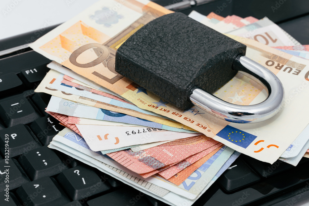 Secure payments online: padlock on a keyboard Secure payments online: padlock on a keyboard