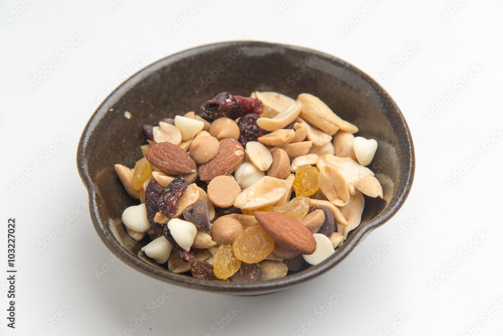 mix nuts2 mix nuts2