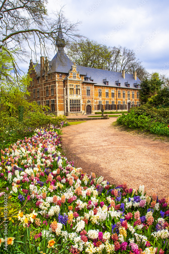 castles of Belgium -Groot-Bijgaarden with beautiful gardens