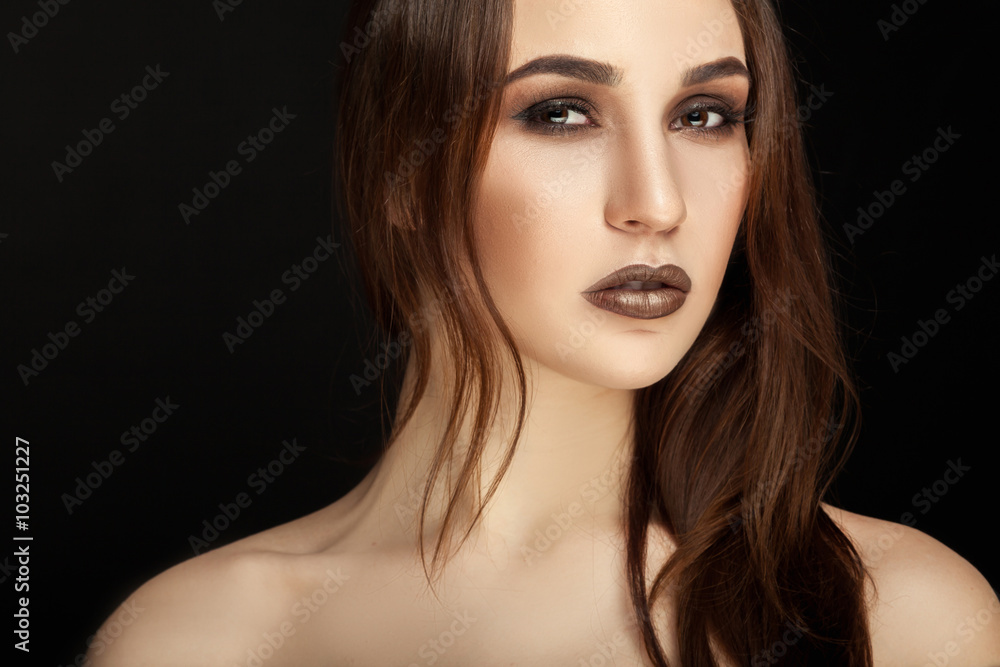 custom made wallpaper toronto digitalPortrait of a beautiful girl