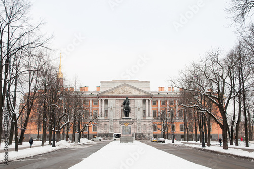 Mikhailovsky Castle and the monument to Peter the Great. Winter, photo