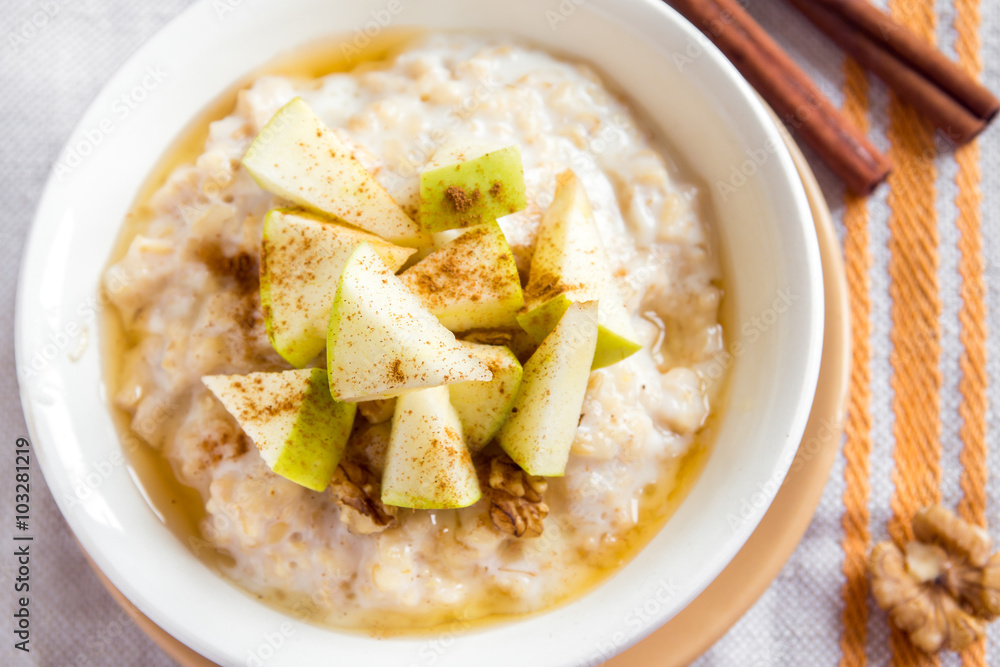 oatmeal porridge with apples and cinnamon oatmeal porridge with apples and cinnamon