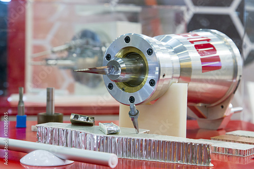 The machine for manufacture of composite lattices