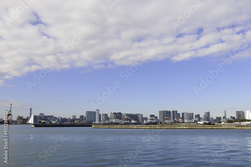 東京湾 © sasasarururu