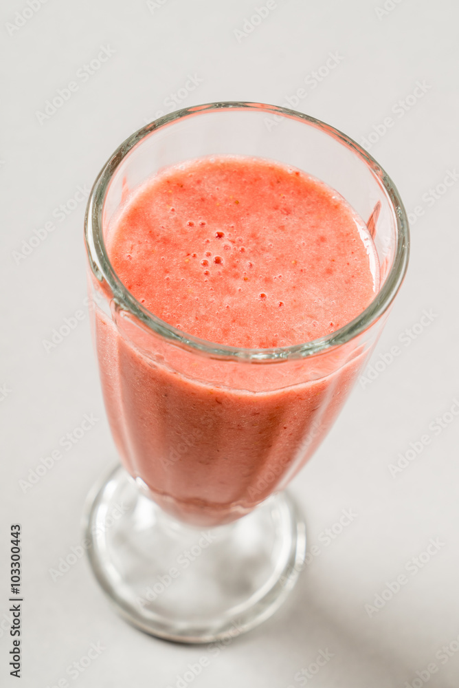 strawberry smoothie strawberry smoothie