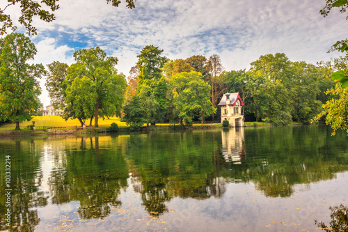 Gare à bateau à Olivet sur le Loiret. photo