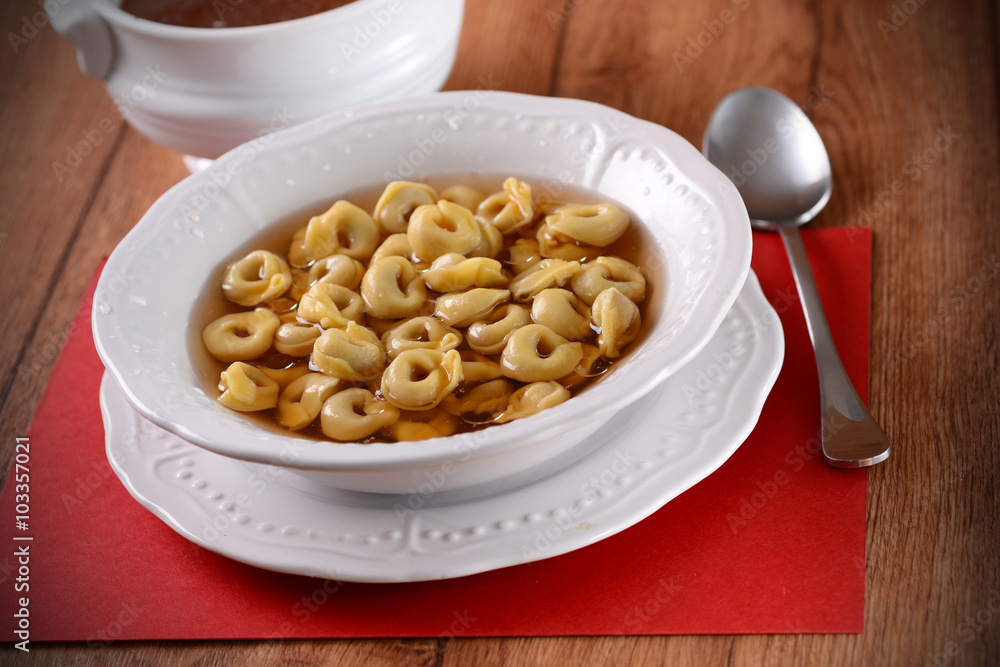 tortellini in brodo tortellini in brodo