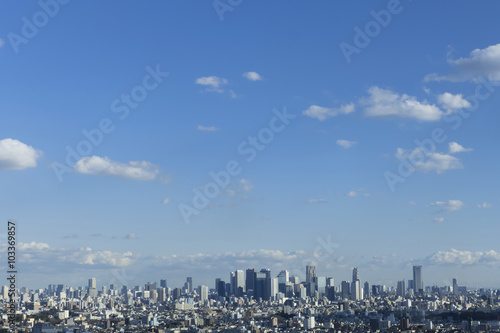 東京都市風景　全景　新宿　西新宿　初台　六本木　大空　広角　青空と雲