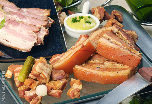 Poitrine de Porc et Rillauds.