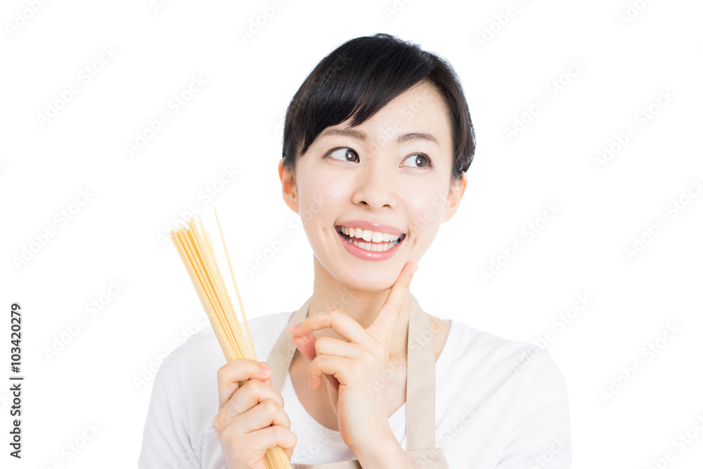 パスタを持った女性 パスタを持った女性