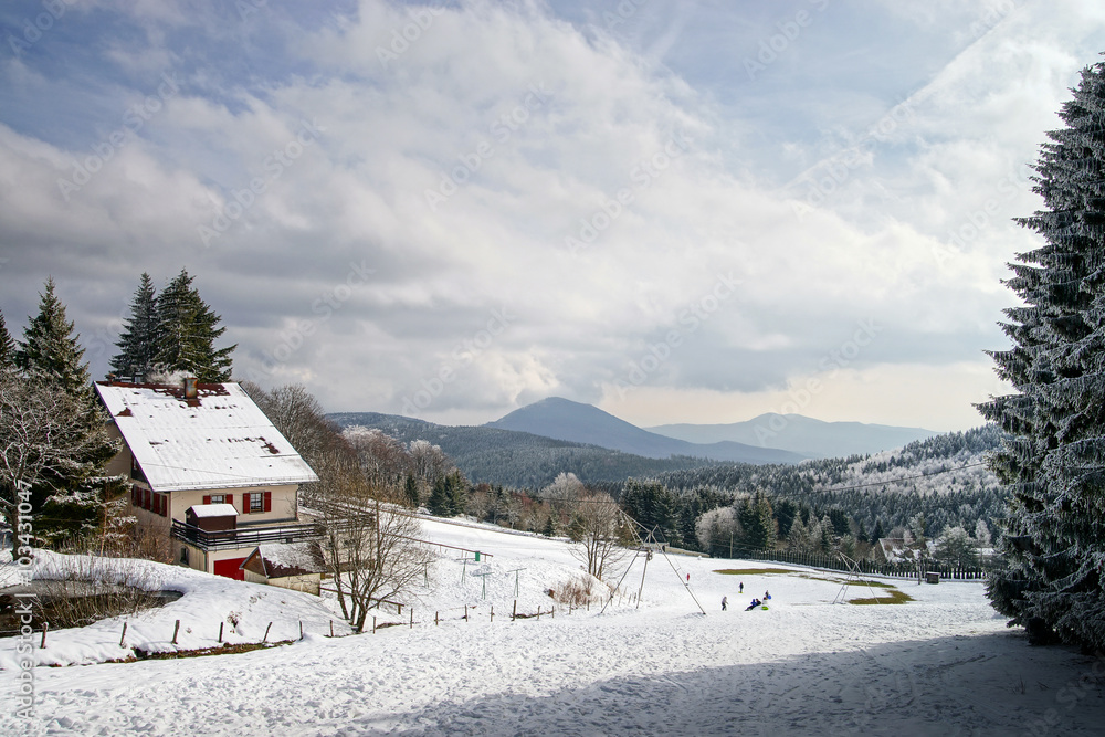 Single hotel in french mountains, ski resort