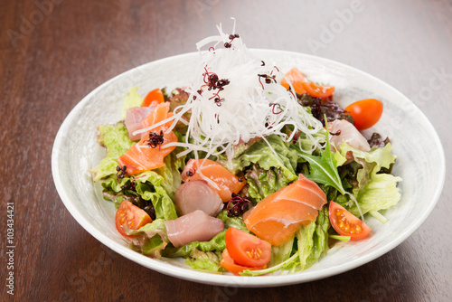 シーフードサラダ